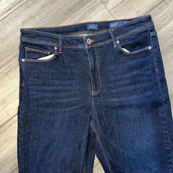 Size 12P J. Jill Denim high Rise Straight Leg Dark Blue Jeans Like New - Picture 3 of 6